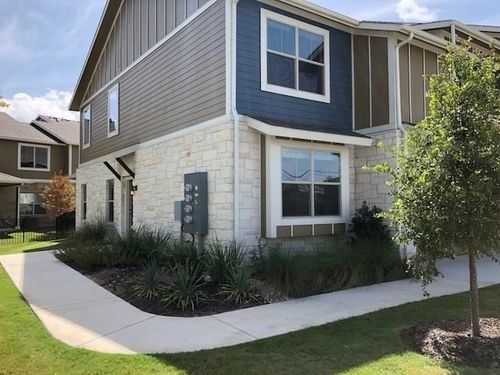 apt-901-516 E Slaughter Ln, Austin, TX, 78744-0053 | Card Image