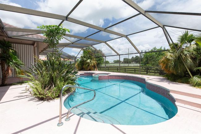 15360 Estancia Lane, House other with 3 bedrooms, 2 bathrooms and null parking in Wellington FL | Image 14