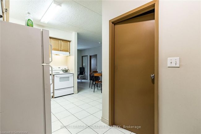 101 - 253 Lester St, House attached with 5 bedrooms, 2 bathrooms and null parking in Waterloo ON | Image 10