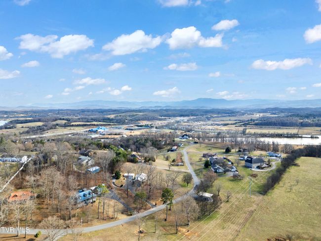 534 White Oak Cir, House other with 4 bedrooms, 3 bathrooms and null parking in Kodak TN | Image 73
