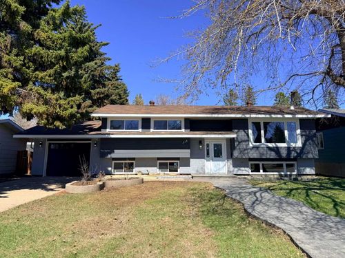 318 5 Avenue, Wainwright, AB, T9W1A7 | Card Image