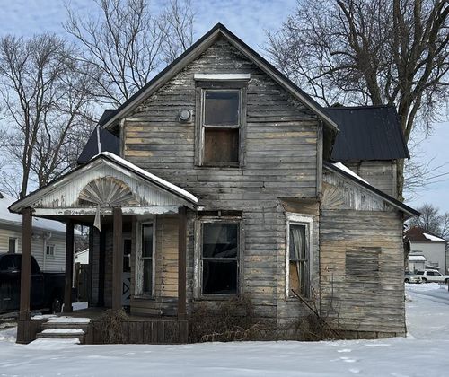 594 E George St, Marion, OH, 43302-3118 | Card Image