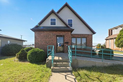 1804 E Center St, Warsaw, IN, 46580-3604 | Card Image