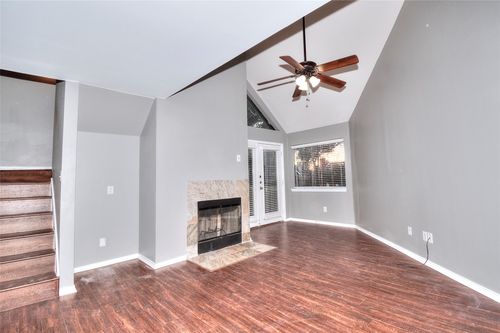 209-9831 Walnut St, Dallas, TX, 75243-8867 | Card Image