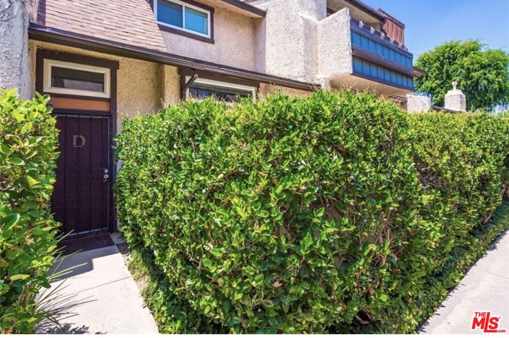 Residential Lease in Van Nuys 2