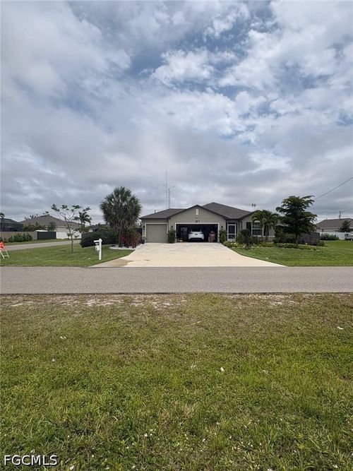 317 26th Ave, Cape Coral, FL, 33991-0818 | Card Image