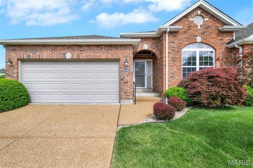 28-6042 Glennaire Dr, Saint Louis, MO, 63129-4760 | Card Image