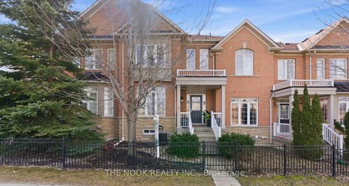 107 Barkdale Way, Whitby, ON, L1N0G2 | Card Image