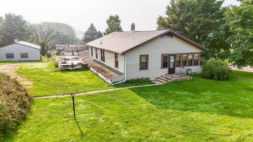 7916 W Pines Rd, POLO, IL, 61064-9051 | Card Image