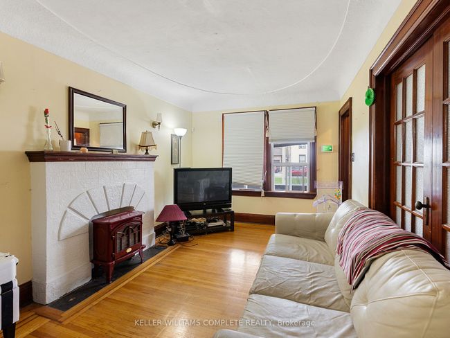 174 Park Row N, House other with 2 bedrooms, 2 bathrooms and null parking in Hamilton ON | Image 13
