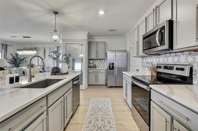 9188 Forge Breeze Loop, House other with 4 bedrooms, 3 bathrooms and null parking in WESLEY CHAPEL FL | Image 5