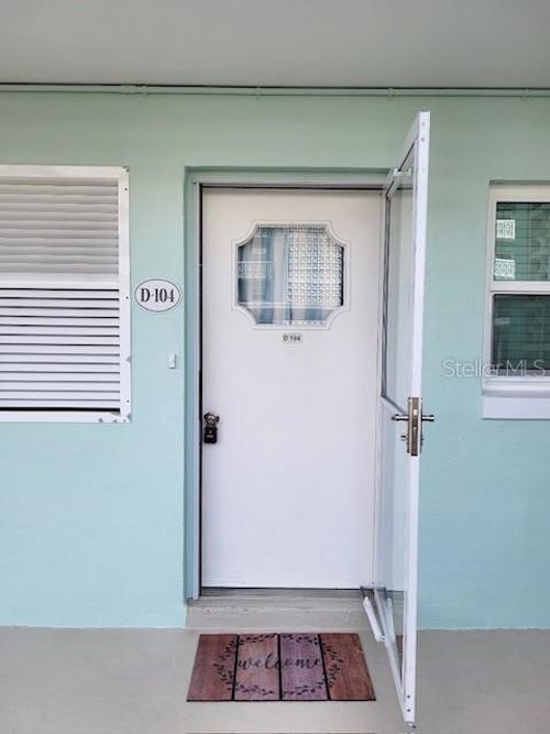apt-d104-325 N Causeway, NEW SMYRNA BEACH, FL, 32169-5277 | Card Image