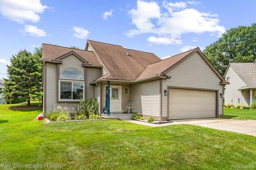 1313 Pin Oak Blf, Howell, MI, 48843-8285 | Card Image