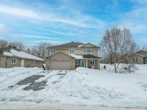 225 Kingsway Ave, North Bay, ON, P1B7V5 | Card Image