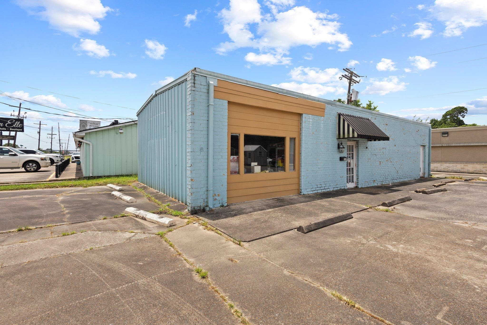 Commercial Sale in Nederland 2
