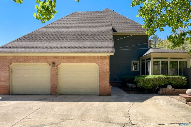 2108 Chapel Hill Rd Sw, House other with 4 bedrooms, 3 bathrooms and null parking in Decatur AL | Image 42