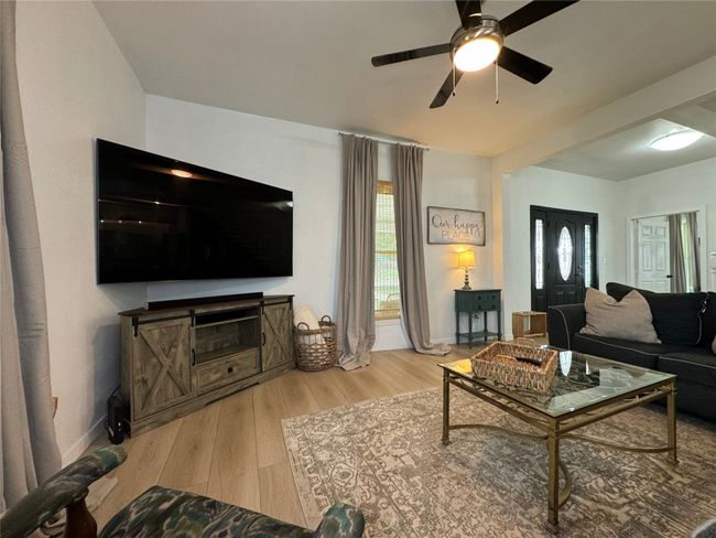 607 W 9 Th St, House other with 4 bedrooms, 3 bathrooms and null parking in Cisco TX | Image 6