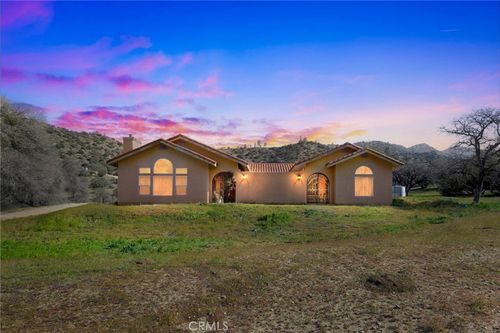 11701 Back Canyon Rd, Caliente, CA, 93518-2819 | Card Image