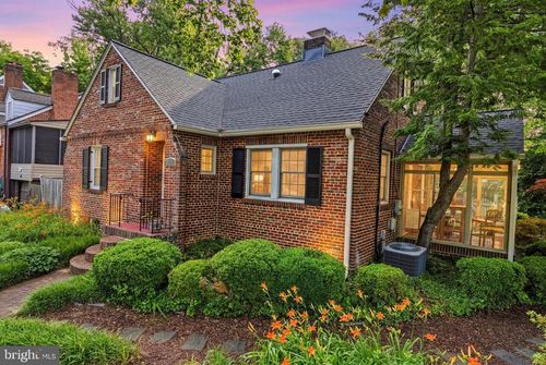 9101 Autoville Dr, College Park, MD, 20740-1303 | Card Image