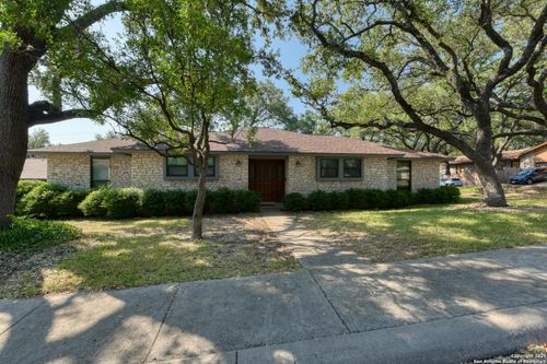 8314 Kingsway St, San Antonio, TX, 78254-2429 | Card Image