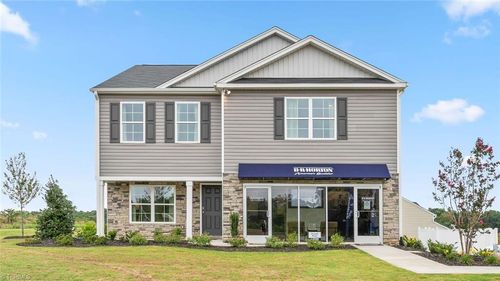 818 Merriweather Dr, King, NC, 27021-9786 | Card Image