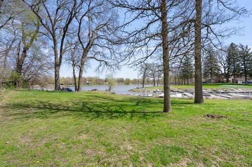 2697 River Rd, Kankakee, IL, 60901-7151 | Card Image