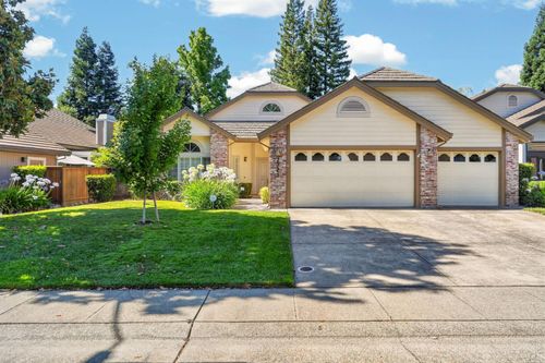 2721 Courtside Dr, Roseville, CA, 95661-7936 | Card Image