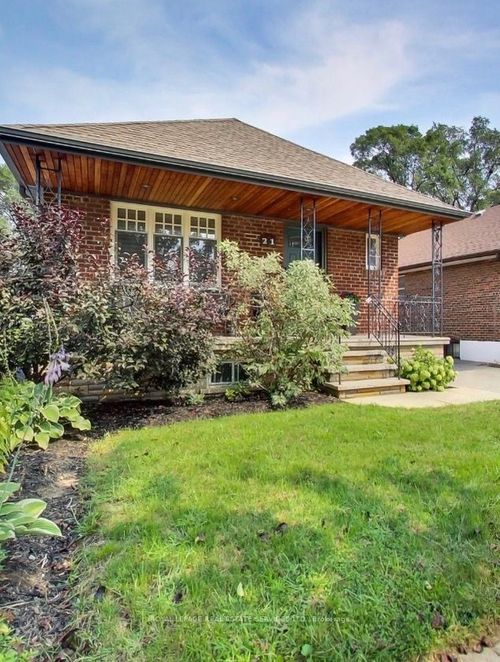 21 Parker Ave, Etobicoke, ON, M8Z4L6 | Card Image
