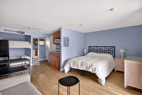 unit-15-132 Shore Rd, Truro, MA, 02666-6303 | Card Image