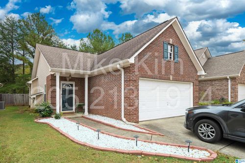 5290 Cottage Ln, Hoover, AL, 35226-5050 | Card Image