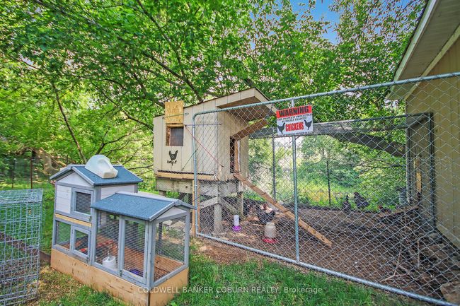 10658 Main St, House other with 4 bedrooms, 2 bathrooms and 3 parking in South Mountain ON | Image 44