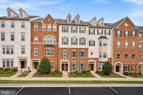 7510 Brunson Cir, GAINESVILLE, VA, 20155-4912 | Card Image