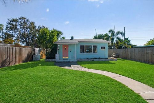 6372 4th Ave S, ST PETERSBURG, FL, 33707-1413 | Card Image