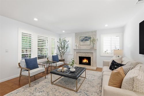 904 Knob Hill Ave, Redondo Beach, CA, 90277-4538 | Card Image