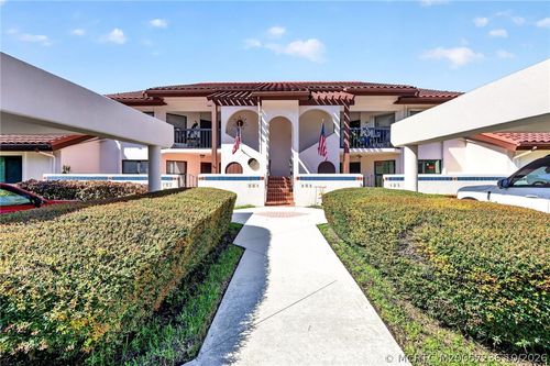 202-6070 Martinique Dr, Stuart, FL, 34997-8131 | Card Image