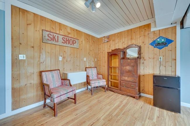 4324 Vt Route 11, House other with 4 bedrooms, 3 bathrooms and null parking in Peru VT | Image 12
