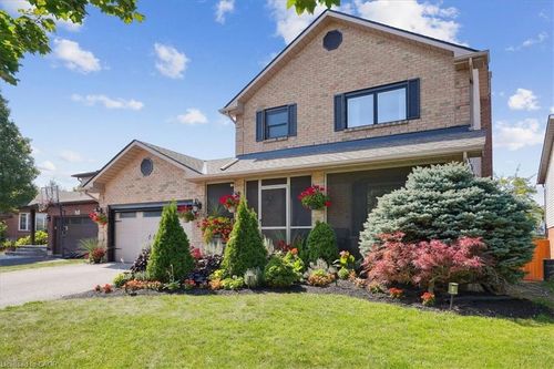 4577 St Volodymyr Cres, Beamsville, ON, L3J0B5 | Card Image