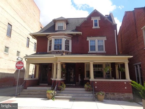 9 S Main St, Lewistown, PA, 17044-2163 | Card Image