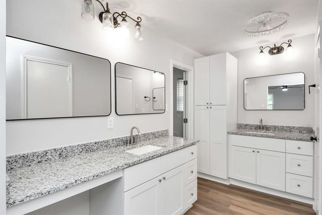 Master double vanity | Image 28