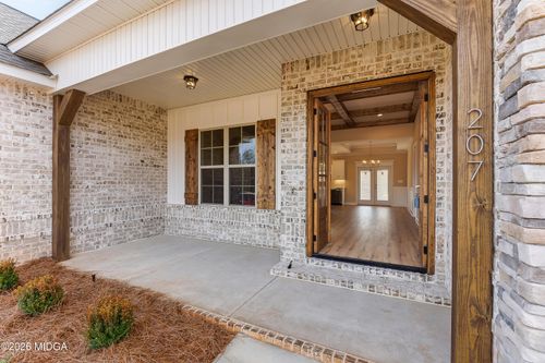 216 Golden Chestnut Bend, Bonaire, GA, 31005 | Card Image