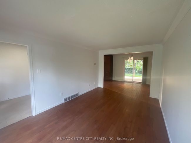 969 Apache Rd, House other with 3 bedrooms, 3 bathrooms and 4 parking in London ON | Image 12