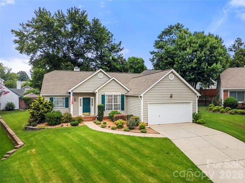 65-205 Strawberry Knoll Dr, Fort Mill, SC, 29715-8378 | Card Image