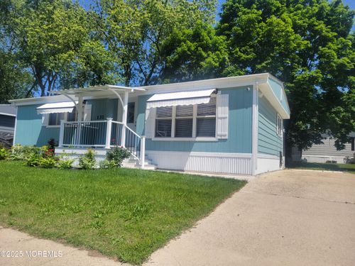 131 Douglas Dr, Jackson, NJ, 08527-3517 | Card Image