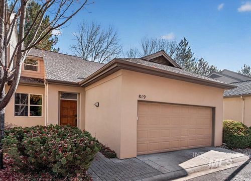 819 E Riverpark Ln, Boise, ID, 83706-4099 | Card Image