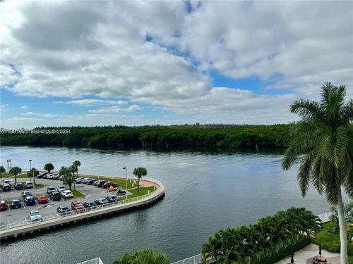 609-400 Kings Point Dr, Sunny Isles Beach, FL, 33160-4776 | Card Image