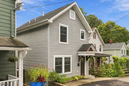14 Catherine Ln, Morristown, NJ, 07960-5202 | Card Image