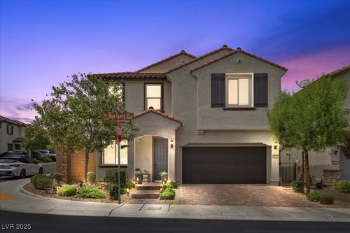 8107 Skye Quarry St, Las Vegas, NV, 89166-1221 | Card Image