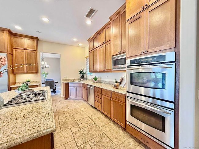 9189 Vista Entrada, House other with 4 bedrooms, 4 bathrooms and 12 parking in Lakeside CA | Image 18