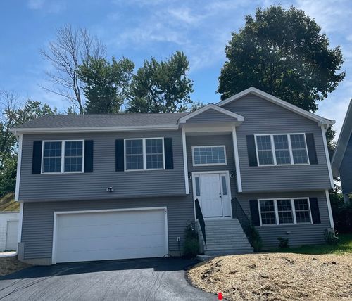 27 Havana Rd, Worcester, MA, 01603-1006 | Card Image