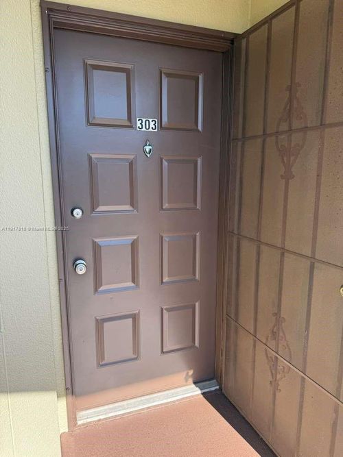 apt-303t-13001 Sw 15th Ct, Pembroke Pines, FL, 33027-2409 | Card Image